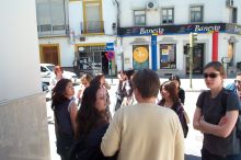 After we walked around Baza, we waited for the bus.