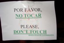 An example of a sign we saw everywhere we went to see the passos.